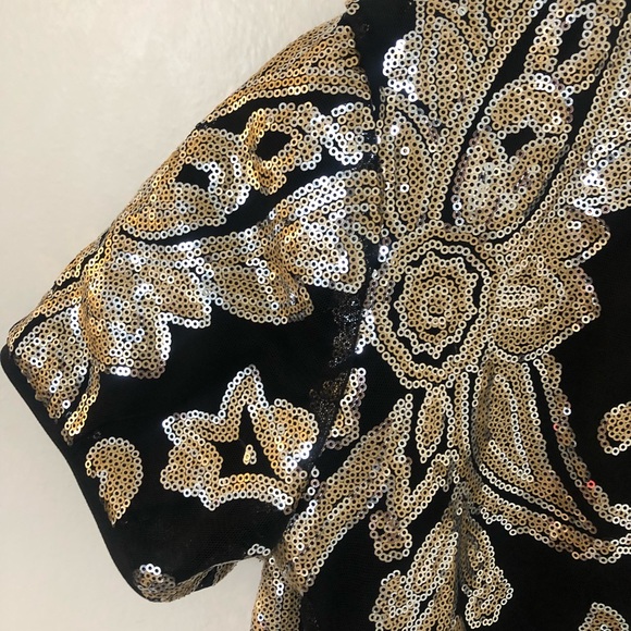 Forever21 sequence Gold and Black Top size Small - Picture 5 of 6